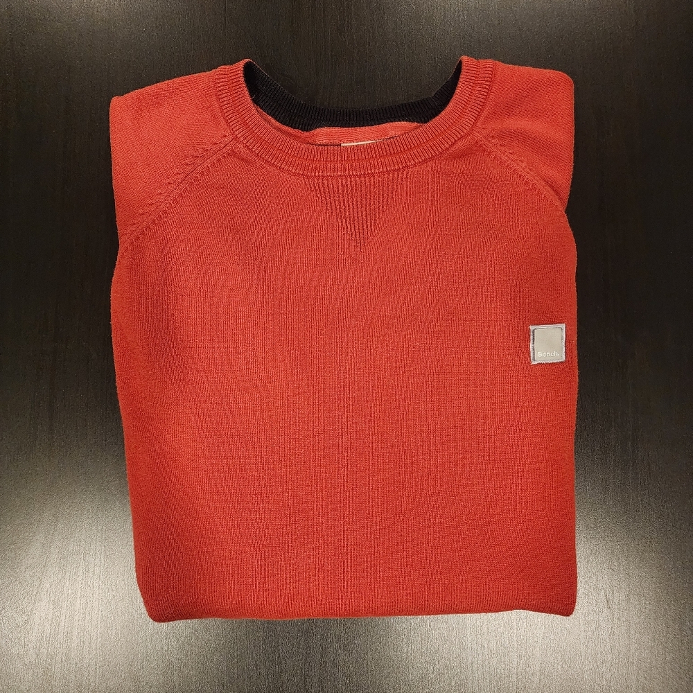 Bench Sweater - M